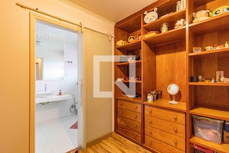 Casa à venda com 198m², 3 quartos e 4 vagasSuite 3 - Closet