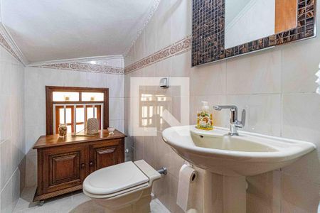 Casa à venda com 198m², 3 quartos e 4 vagasLavabo