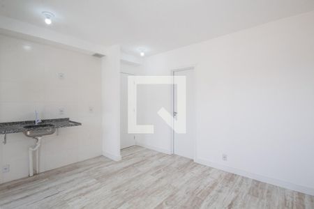 Sala e cozinha de apartamento para alugar com 2 quartos, 84m² em Umuarama, Osasco