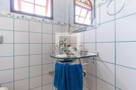 Lavabo de casa à venda com 4 quartos, 220m² em Pestana, Osasco