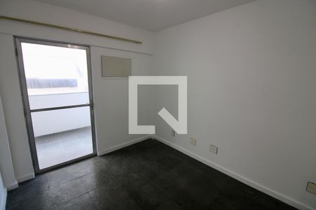 Quarto de apartamento para alugar com 2 quartos, 78m² em Recreio dos Bandeirantes, Rio de Janeiro