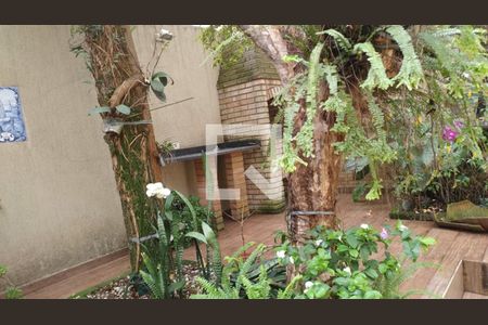 Casa à venda com 230m², 3 quartos e 2 vagas