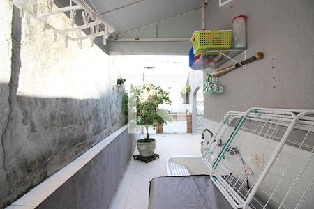 Casa à venda com 196m², 3 quartos e 4 vagasLavanderia