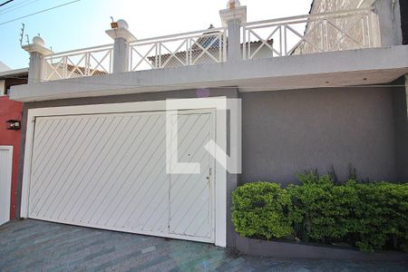 Casa à venda com 196m², 3 quartos e 4 vagasFachada 2