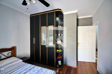 Casa à venda com 196m², 3 quartos e 4 vagasQuarto 2