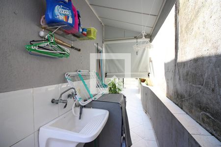 Casa à venda com 196m², 3 quartos e 4 vagasLavanderia