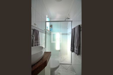 Casa à venda com 196m², 3 quartos e 4 vagasBanheiro do Quarto 1 - Suíte