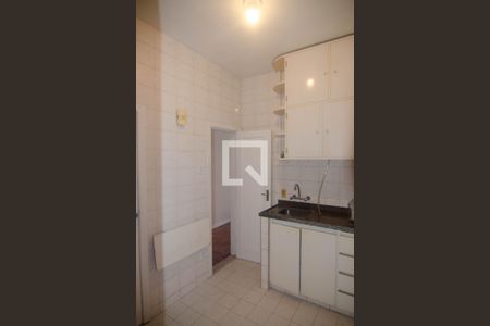 Apartamento à venda com 82m², 2 quartos e sem vaga Apartamento à venda com 82m², 2 quartos e sem vagaCozinha