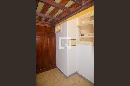 Apartamento à venda com 82m², 2 quartos e sem vaga Apartamento à venda com 82m², 2 quartos e sem vagaQuarto de Serviço