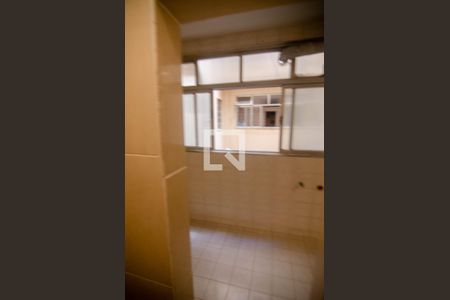 Apartamento à venda com 82m², 2 quartos e sem vaga Apartamento à venda com 82m², 2 quartos e sem vagaBanheiro de Serviço