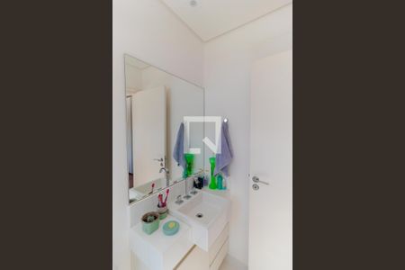 Casa de condomínio à venda com 690m², 4 quartos e 3 vagasBanheiro da Suíte 02