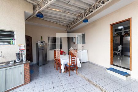 Casa à venda com 450m², 3 quartos e 3 vagasQuintal