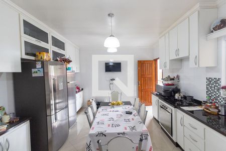 Casa à venda com 450m², 3 quartos e 3 vagasCozinha