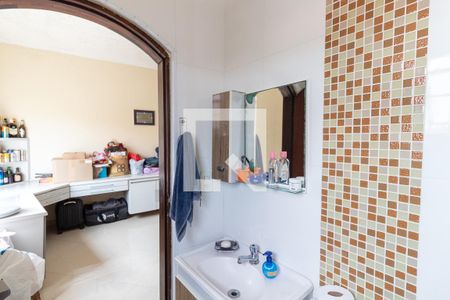 Casa à venda com 450m², 3 quartos e 3 vagasBanheiro 2