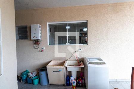 Casa à venda com 450m², 3 quartos e 3 vagasLavanderia