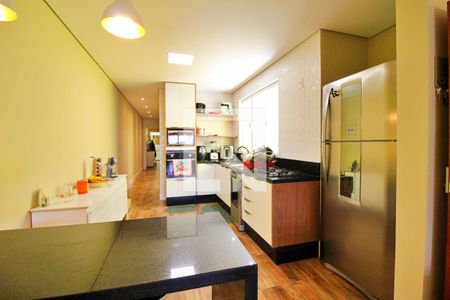 Casa à venda com 147m², 2 quartos e 2 vagasCozinha