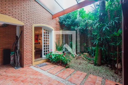 Casa à venda com 340m², 4 quartos e 3 vagasJardim da frente