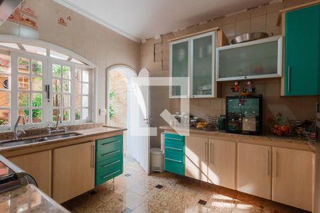 Casa à venda com 340m², 4 quartos e 3 vagasCozinha