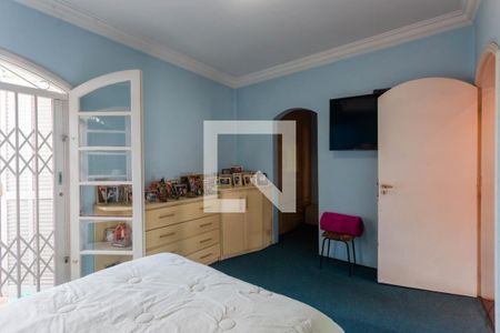 Casa à venda com 340m², 4 quartos e 3 vagasSuíte