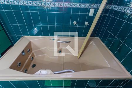 Casa à venda com 340m², 4 quartos e 3 vagasBanheiro da Suíte