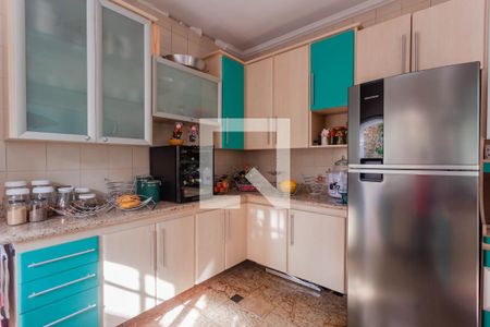 Casa à venda com 340m², 4 quartos e 3 vagasCozinha