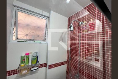 Apartamento à venda com 48m², 2 quartos e 1 vagaChuveiro