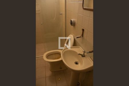 Banheiro de kitnet/studio para alugar com 1 quarto, 35m² em Centro, Campinas