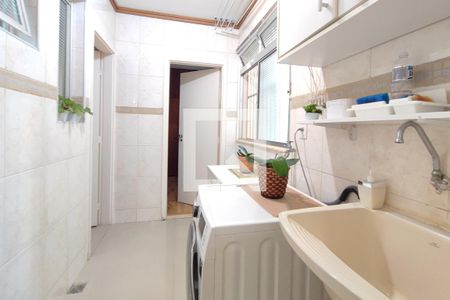 Apartamento à venda com 115m², 3 quartos e 1 vagaÁrea de Serviço