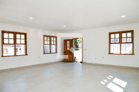 Sala/Quarto de casa para alugar com 3 quartos, 120m² em Jardim Itu Sabará, Porto Alegre