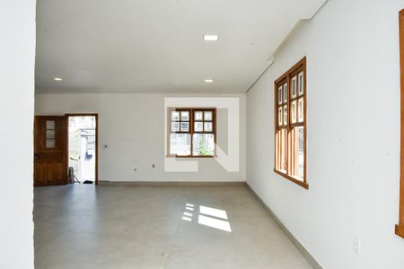 Sala/Quarto de casa para alugar com 3 quartos, 120m² em Jardim Itu Sabará, Porto Alegre