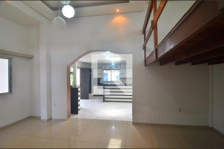 Sala de casa para alugar com 2 quartos, 200m² em Centro, Canoas