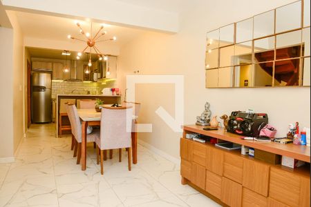 Sala de casa de condomínio à venda com 2 quartos, 130m² em Igara, Canoas