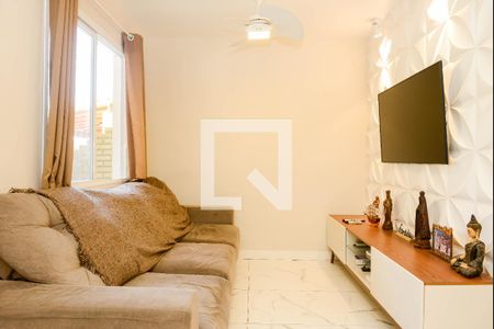 Sala de casa de condomínio à venda com 2 quartos, 130m² em Igara, Canoas