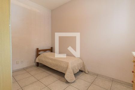 Casa à venda com 729m², 4 quartos e 6 vagasQuarto de Serviço