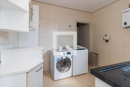 Casa à venda com 729m², 4 quartos e 6 vagasÁrea de Serviço