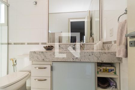 Casa à venda com 729m², 4 quartos e 6 vagasBanheiro da Suíte 3