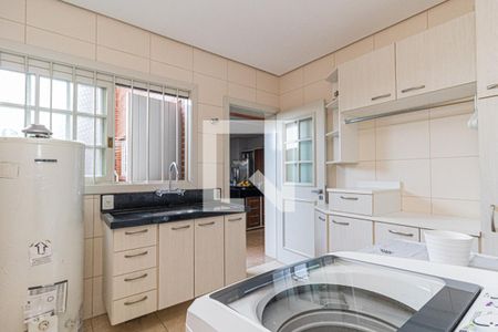 Casa à venda com 729m², 4 quartos e 6 vagasÁrea de Serviço