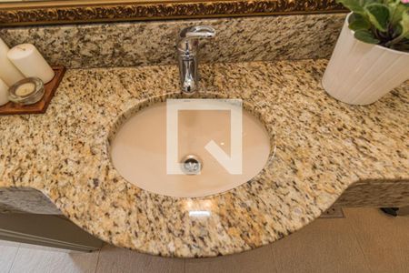 Casa à venda com 729m², 4 quartos e 6 vagasBanheiro 3