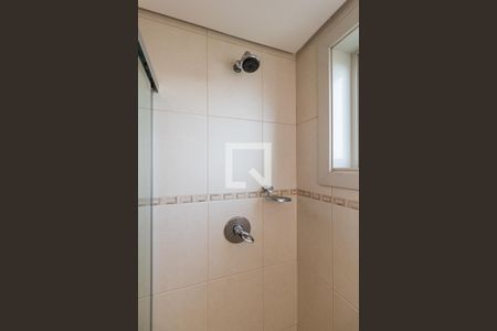 Casa à venda com 729m², 4 quartos e 6 vagasBanheiro da Suíte 2