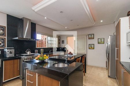 Casa à venda com 729m², 4 quartos e 6 vagasCozinha