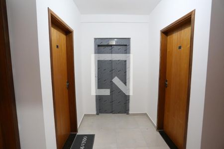 Apartamento à venda com 42m², 2 quartos e sem vagaHall de Entrada