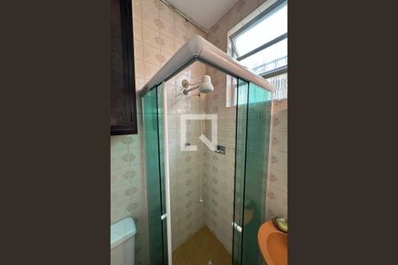 Banheiro de kitnet/studio para alugar com 1 quarto, 25m² em Copacabana, Rio de Janeiro