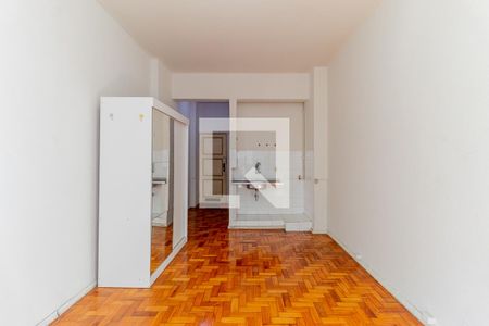 Sala/Quarto de kitnet/studio para alugar com 1 quarto, 27m² em Centro, Rio de Janeiro