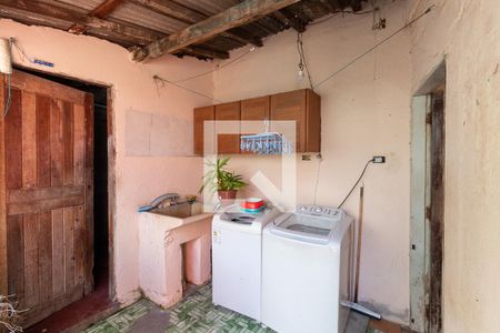 Casa à venda com 200m², 4 quartos e 4 vagasLavanderia