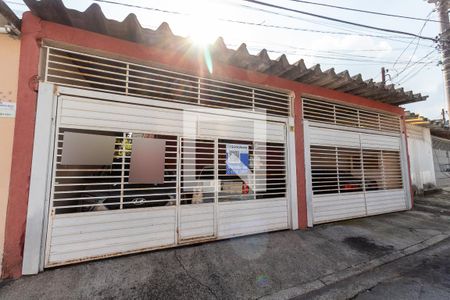 Casa à venda com 200m², 4 quartos e 4 vagasFachada