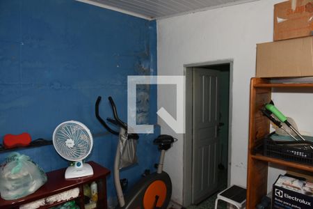 Casa à venda com 124m², 5 quartos e 1 vagaQuarto de Serviço