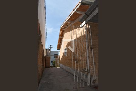 Casa à venda com 124m², 5 quartos e 1 vagaCorredor