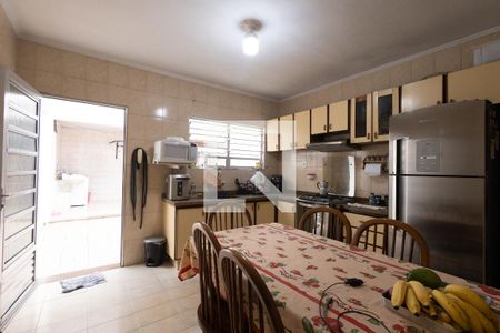 Casa à venda com 429m², 4 quartos e 2 vagas Casa à venda com 429m², 4 quartos e 2 vagasCozinha