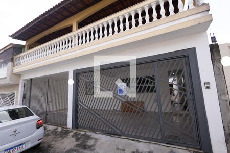 Casa à venda com 429m², 4 quartos e 2 vagas Casa à venda com 429m², 4 quartos e 2 vagasFachada