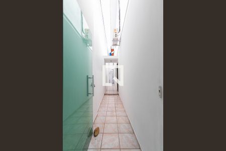 Casa à venda com 429m², 4 quartos e 2 vagasEntrada